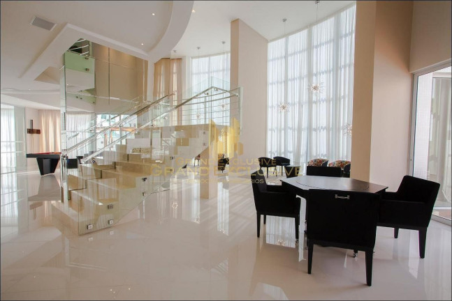 Imagem Apartamento com 3 Quartos à Venda, 128 m² em Centro - Balneário Camboriú Imagem Apartamento com 3 Quartos à Venda, 128 m² em Centro - Balneário Camboriú