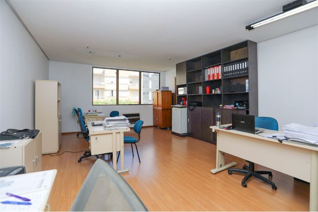 Imagem Sala Comercial à Venda, 43 m² em Floresta - Porto Alegre Imagem Sala Comercial à Venda, 43 m² em Floresta - Porto Alegre