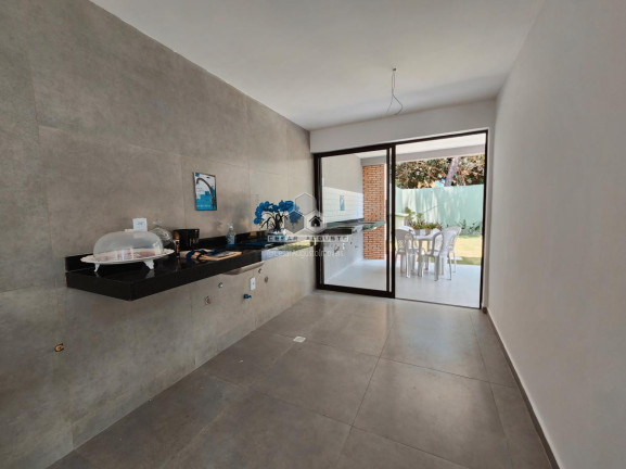 Imagem Casa com 3 Quartos à Venda, 140 m²