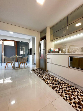 Imagem Casa com 3 Quartos à Venda, 121 m² em Três Rios Do Norte - Jaraguá Do Sul Imagem Casa com 3 Quartos à Venda, 121 m² em Três Rios Do Norte - Jaraguá Do Sul