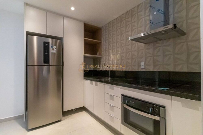 Imagem Apartamento com 2 Quartos à Venda, 68 m² em Copacabana - Rio De Janeiro Imagem Apartamento com 2 Quartos à Venda, 68 m² em Copacabana - Rio De Janeiro