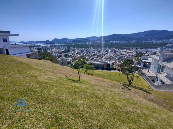 Imagem Terreno à Venda, 720 m² em Trindade - Florianópolis