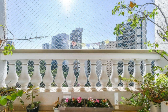 Imagem Apartamento com 4 Quartos à Venda, 200 m² em Real Parque - São Paulo