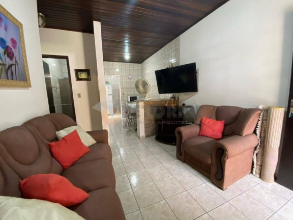 Imagem Casa com 2 Quartos à Venda, 65 m²