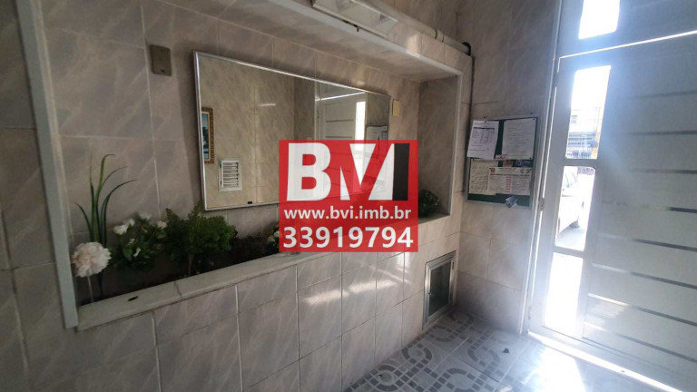 Imagem Apartamento com 1 Quarto à Venda, 92 m² em Olaria - Rio De Janeiro Imagem Apartamento com 1 Quarto à Venda, 92 m² em Olaria - Rio De Janeiro