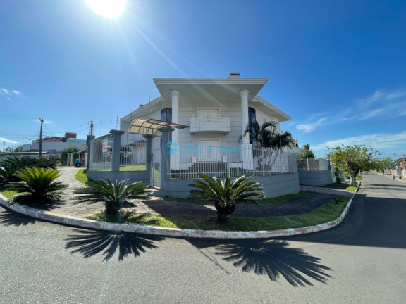 Sobrado com 4 Quartos à Venda, 340 m² em Bela Vista - Canoas