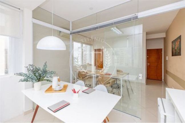 Imagem Sala Comercial à Venda, 30 m² em Vila Sofia - São Paulo Imagem Sala Comercial à Venda, 30 m² em Vila Sofia - São Paulo