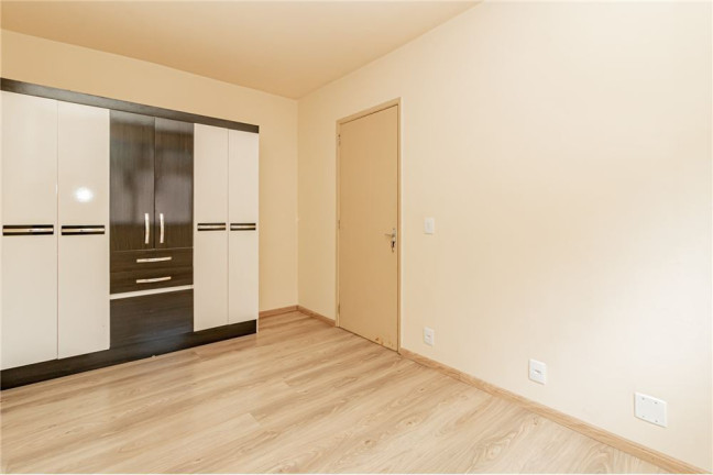 Imagem Imóvel com 1 Quarto à Venda,  em Teresópolis - Porto Alegre