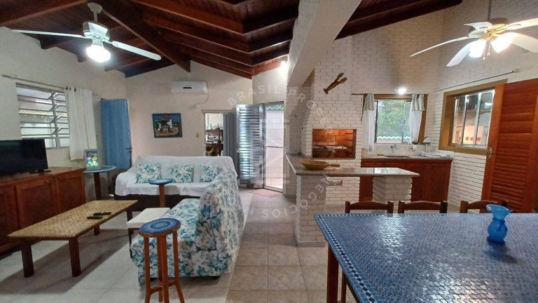 Imagem Casa com 4 Quartos à Venda, 419 m² em Lagoinha - Ubatuba Imagem Casa com 4 Quartos à Venda, 419 m² em Lagoinha - Ubatuba