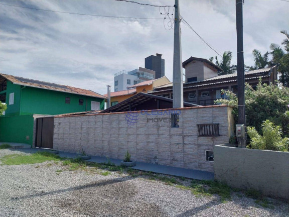 Imagem Sobrado com 3 Quartos à Venda, em Centro - Penha Imagem Sobrado com 3 Quartos à Venda, em Centro - Penha