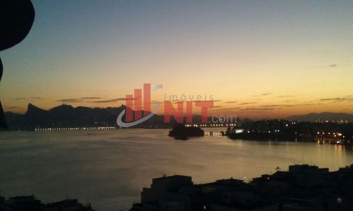 Imagem Apartamento com 2 Quartos à Venda, 76 m² em Icaraí - Niterói