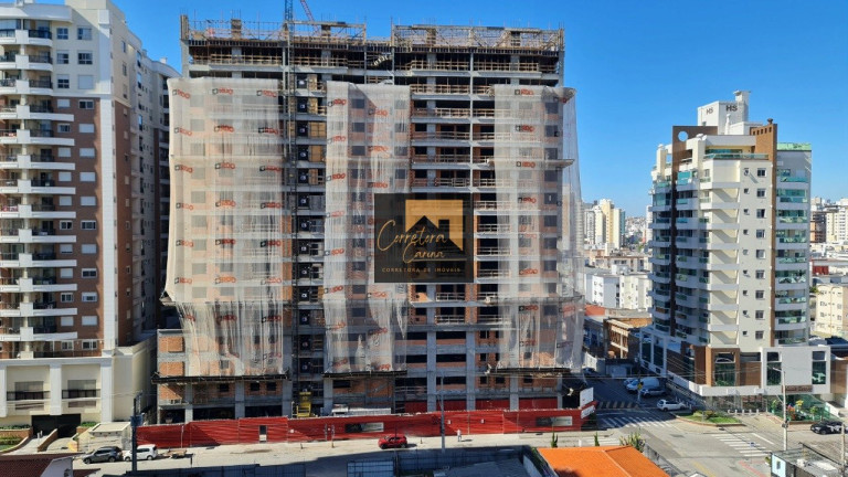 Apartamento com 2 Quartos à Venda,  em Kobrasol - São José