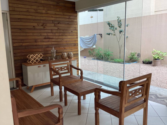 Sobrado com 3 Quartos à Venda, 293 m² em Centro - Itajaí