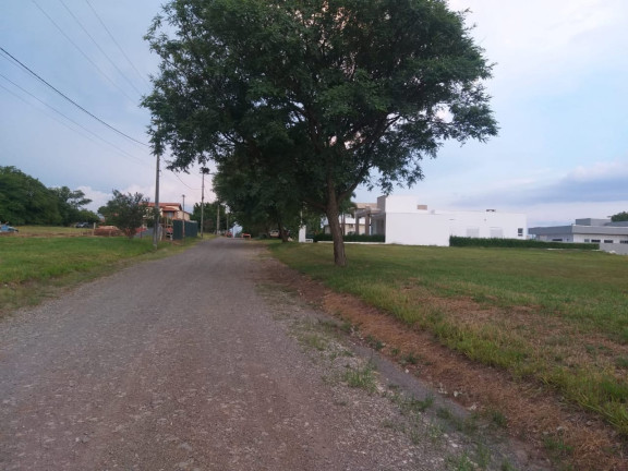 Imagem Terreno à Venda, 530 m² em Ninho Verde Ii - Pardinho Imagem Terreno à Venda, 530 m² em Ninho Verde Ii - Pardinho