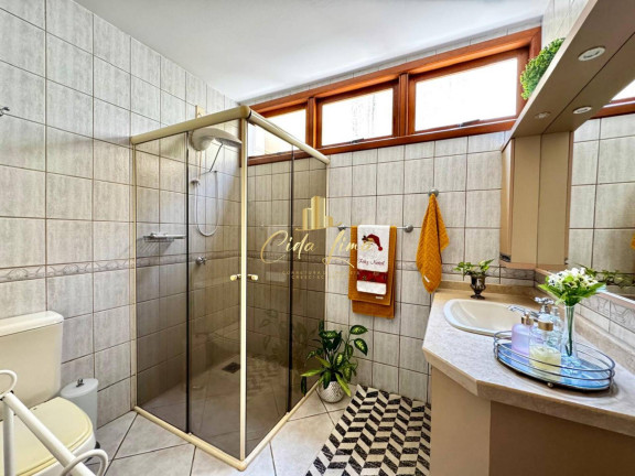 Imagem Casa com 3 Quartos à Venda, 210 m² em Balneário - Florianópolis