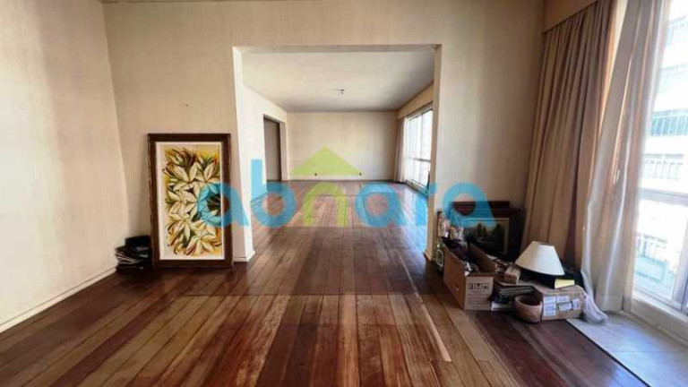 Imagem Apartamento com 4 Quartos à Venda, 300 m² em Copacabana - Rio De Janeiro Imagem Apartamento com 4 Quartos à Venda, 300 m² em Copacabana - Rio De Janeiro