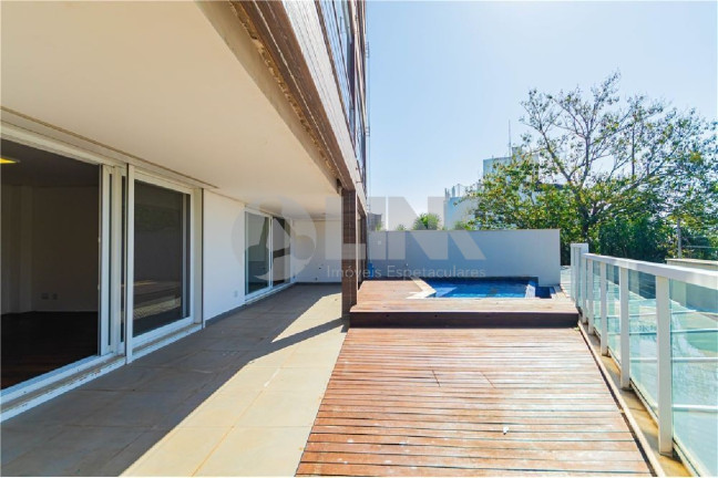Imagem Apartamento com 3 Quartos à Venda, 315 m² em Cristal - Porto Alegre Imagem Apartamento com 3 Quartos à Venda, 315 m² em Cristal - Porto Alegre