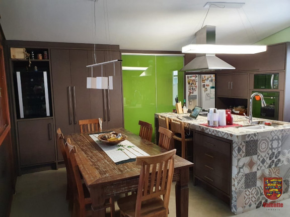Imagem Casa com 4 Quartos à Venda,  em Lagoa Da Conceição - Florianópolis