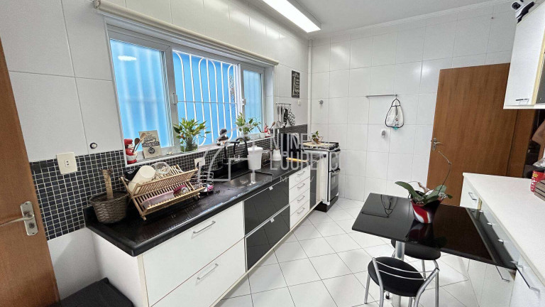 Imagem Casa com 4 Quartos à Venda, 180 m² em Aparecida - Santos Imagem Casa com 4 Quartos à Venda, 180 m² em Aparecida - Santos