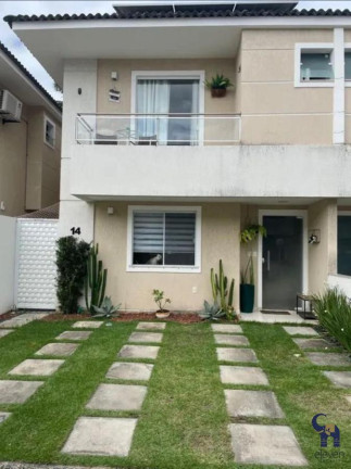 Casa com 3 Quartos à Venda, 215 m² em Centro - Lauro De Freitas