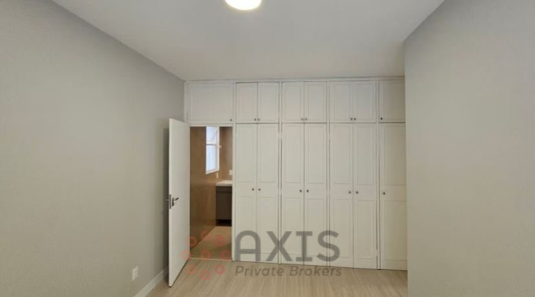 Imagem Apartamento com 4 Quartos à Venda, 220 m² em Santo Antônio - Belo Horizonte Imagem Apartamento com 4 Quartos à Venda, 220 m² em Santo Antônio - Belo Horizonte