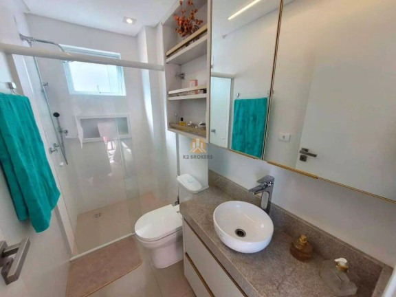 Imagem Imóvel com 3 Quartos à Venda, 188 m² em Centro - Guaratuba
