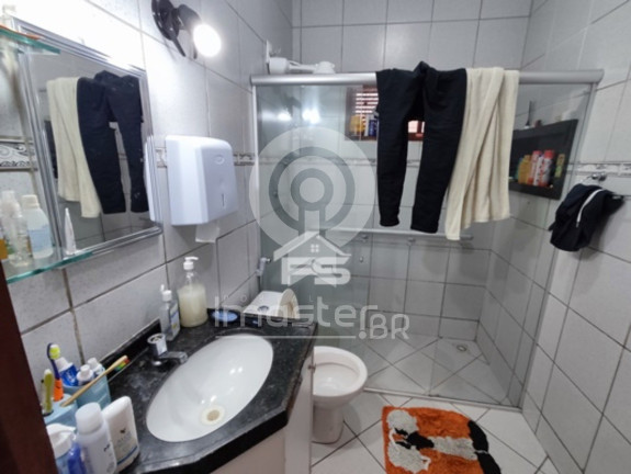 Imagem Casa com 4 Quartos à Venda, 160 m² em Timbó - Maracanaú