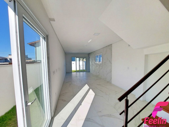 Imagem Casa com 3 Quartos à Venda, 131 m² em Campeche - Florianópolis Imagem Casa com 3 Quartos à Venda, 131 m² em Campeche - Florianópolis