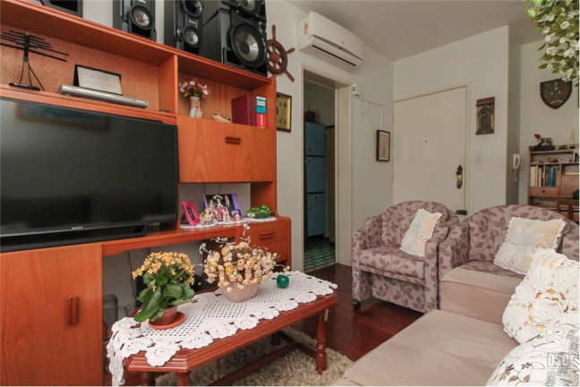 Imagem Imóvel com 2 Quartos à Venda, em Vila Nova - Porto Alegre Imagem Imóvel com 2 Quartos à Venda, em Vila Nova - Porto Alegre