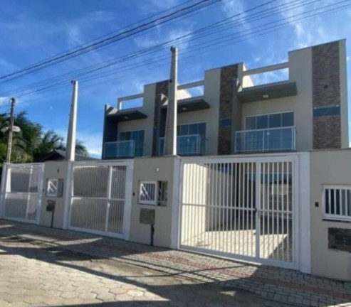 Sobrado com 2 Quartos à Venda, 89 m² em Balneário Piçarras - Piçarras