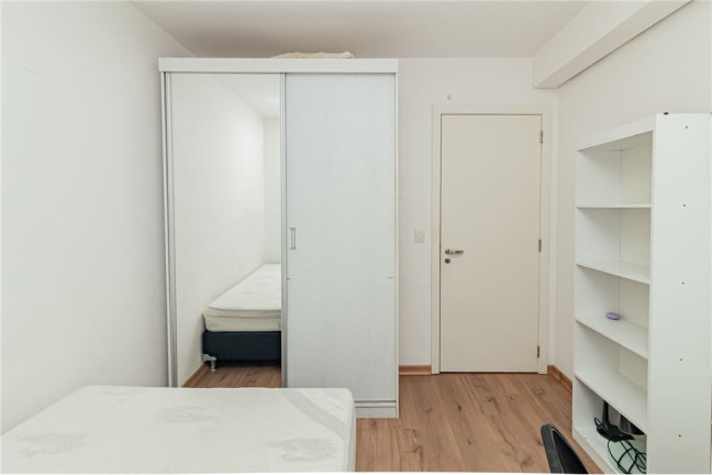 Imagem Imóvel com 2 Quartos à Venda, em Tristeza - Porto Alegre Imagem Imóvel com 2 Quartos à Venda, em Tristeza - Porto Alegre