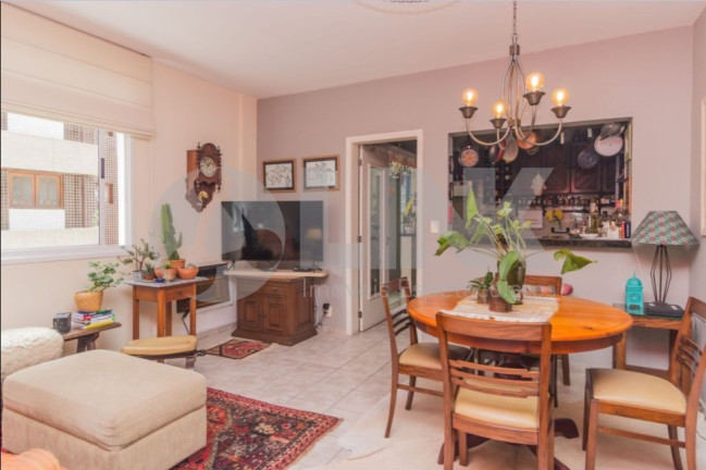 Apartamento com 3 Quartos à Venda, 109 m² em Auxiliadora - Porto Alegre
