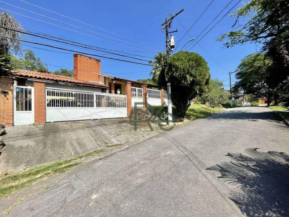 Imagem Casa com 4 Quartos à Venda, 362 m² em Nova Fazendinha - Carapicuíba Imagem Casa com 4 Quartos à Venda, 362 m² em Nova Fazendinha - Carapicuíba