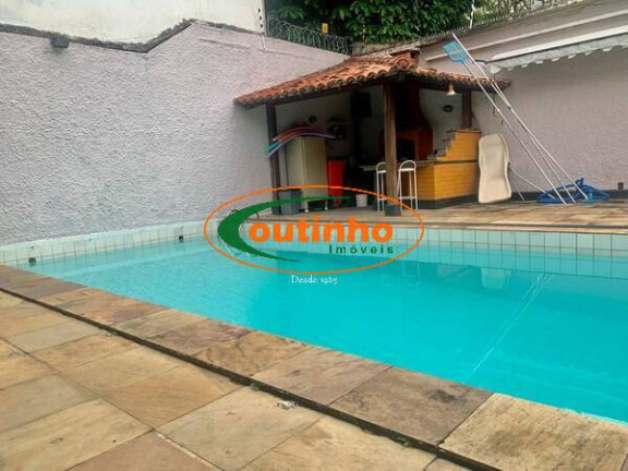 Imagem Casa com 4 Quartos à Venda, 400 m² em Grajaú - Rio De Janeiro Imagem Casa com 4 Quartos à Venda, 400 m² em Grajaú - Rio De Janeiro