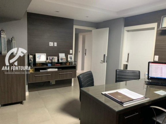 Imagem Sala Comercial à Venda, 126 m² em Centro - Balneário Camboriú Imagem Sala Comercial à Venda, 126 m² em Centro - Balneário Camboriú