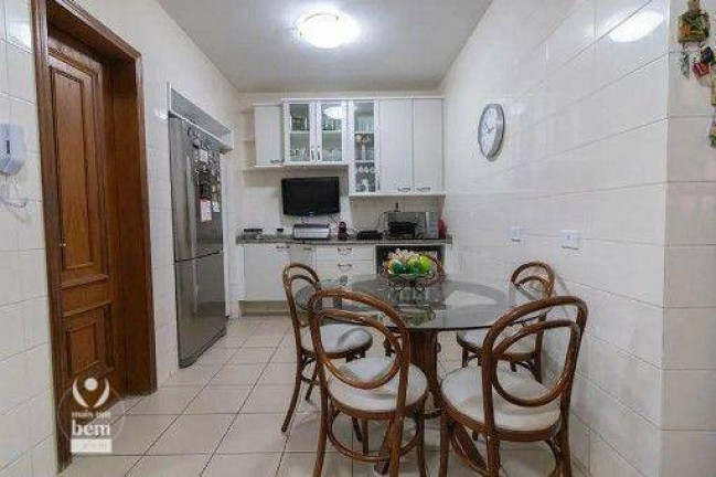 Imagem Apartamento com 4 Quartos à Venda, 211 m² em Cabral - Curitiba