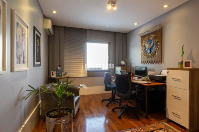 Imagem Apartamento com 4 Quartos à Venda, 275 m² em Real Parque - São Paulo