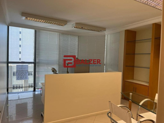 Imagem Sala Comercial à Venda, 52 m² em Centro - Florianópolis Imagem Sala Comercial à Venda, 52 m² em Centro - Florianópolis