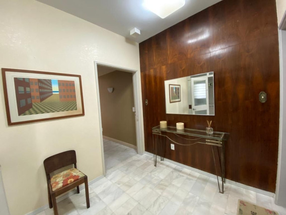 Imagem Imóvel com 3 Quartos à Venda, em Centro Histórico - Porto Alegre Imagem Imóvel com 3 Quartos à Venda, em Centro Histórico - Porto Alegre
