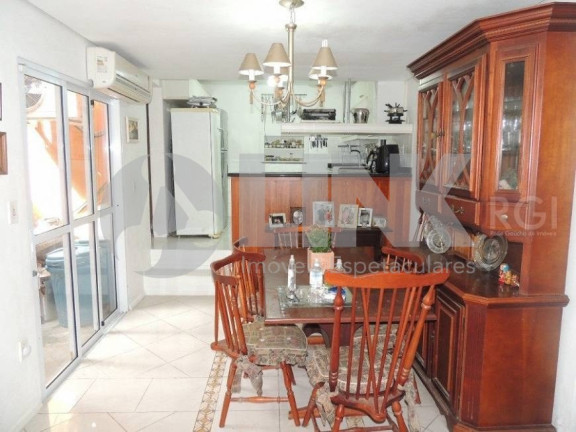 Imagem Casa com 3 Quartos à Venda, 300 m² em Chácara Das Pedras - Porto Alegre