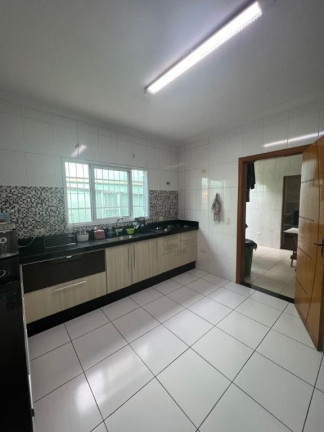 Imagem Sobrado com 4 Quartos à Venda, 238 m² em Vila Augusta - Guarulhos Imagem Sobrado com 4 Quartos à Venda, 238 m² em Vila Augusta - Guarulhos
