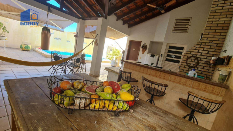 Imagem Casa com 5 Quartos à Venda, 253 m² em Jardim Das Américas - Cuiabá