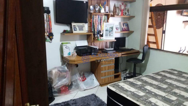 Imagem Sobrado com 4 Quartos à Venda, 460 m² em Centro - Penha Imagem Sobrado com 4 Quartos à Venda, 460 m² em Centro - Penha