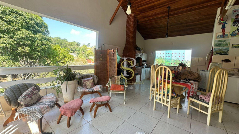 Imagem Casa com 3 Quartos à Venda, 180 m² em Mato Dentro - Mairiporã Imagem Casa com 3 Quartos à Venda, 180 m² em Mato Dentro - Mairiporã