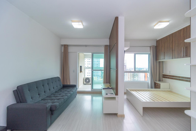 Imagem Apartamento com 1 Quarto para Alugar, 41 m² em Centro - Curitiba Imagem Apartamento com 1 Quarto para Alugar, 41 m² em Centro - Curitiba