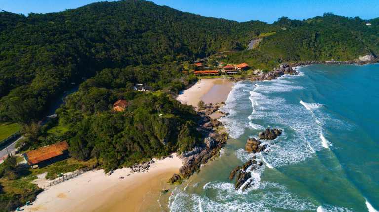 Terreno à Venda, 325 m² em Mariscal - Bombinhas