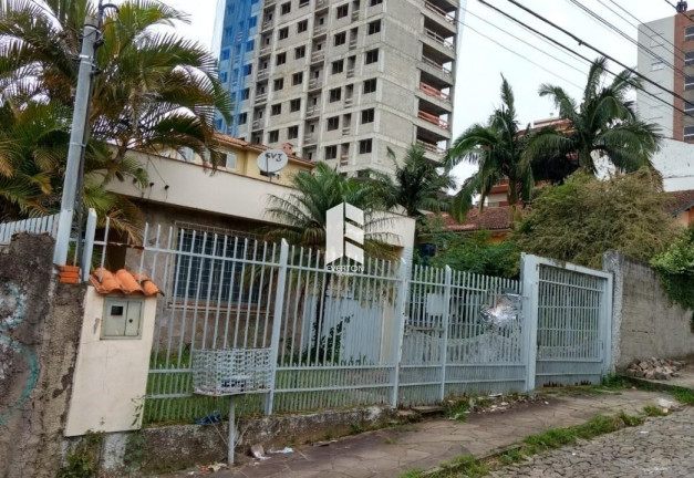 Imagem Casa com 3 Quartos à Venda, 160 m² em Nossa Senhora De Lourdes - Santa Maria Imagem Casa com 3 Quartos à Venda, 160 m² em Nossa Senhora De Lourdes - Santa Maria