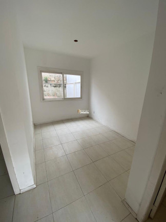 Imagem Casa com 3 Quartos à Venda, 124 m² em Guaruja - Porto Alegre