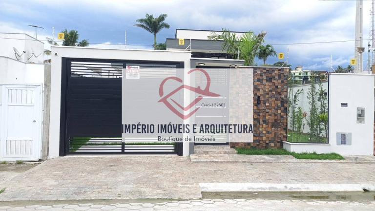 Casa com 3 Quartos à Venda,  em Massaguaçu - Caraguatatuba