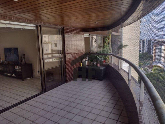 Apartamento com 3 Quartos à Venda, 180 m² em Casa Amarela - Recife